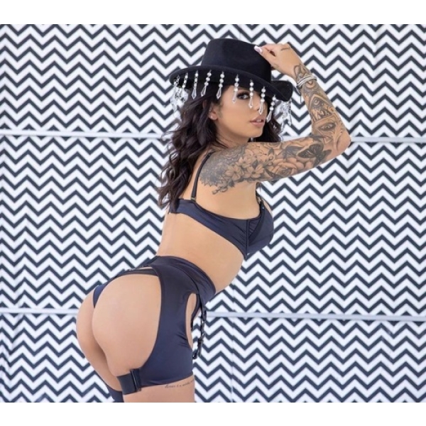 Gina Valentina Cosmic Masturbator - Image 7